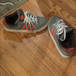 ADIDAS sneakers grey with hot pink